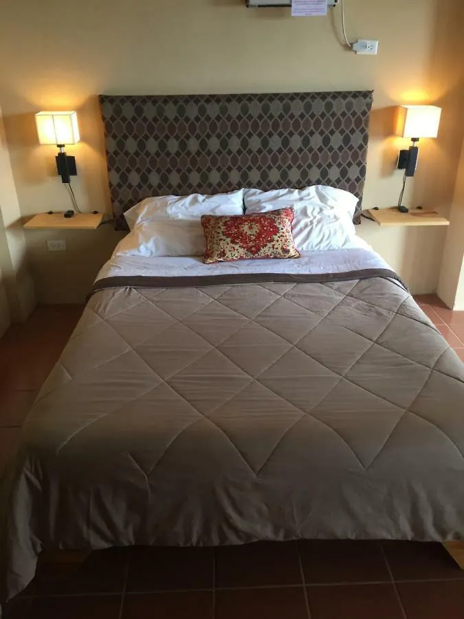 El Pequeno Hotel Canovanas Bed & Breakfast