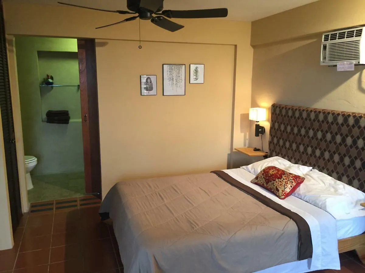 El Pequeno Hotel Canovanas Bed & Breakfast